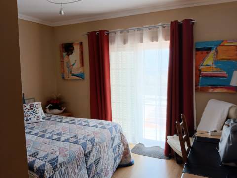 Excelente Moradia T3 com Piscina, Garagem e Zona de Lazer