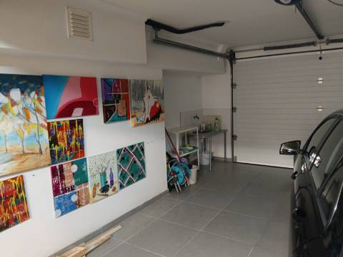 Excelente Moradia T3 com Piscina, Garagem e Zona de Lazer