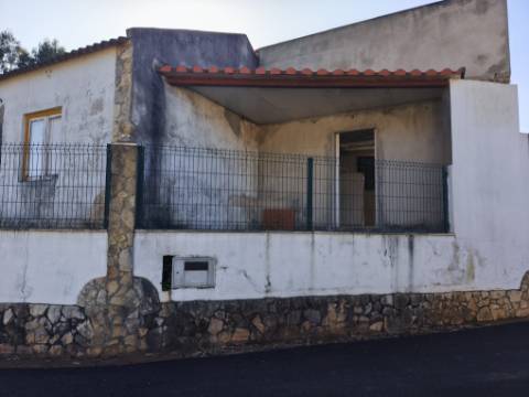 Moradia térrea para restauro