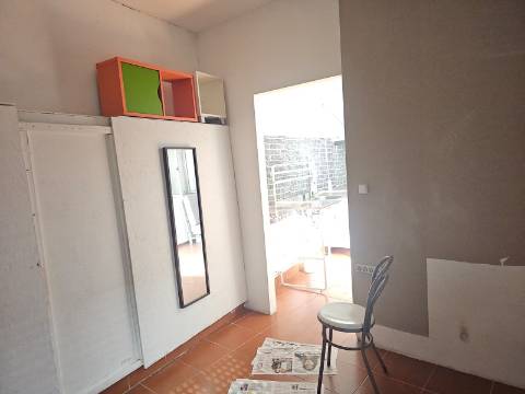 Duas casas Arrecadação Barro Torres Vedras
