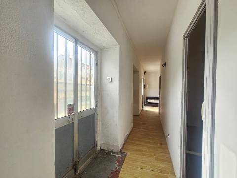 Duas casas Arrecadação Barro Torres Vedras
