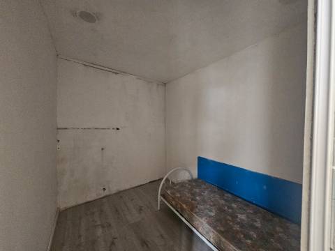 Duas casas Arrecadação Barro Torres Vedras
