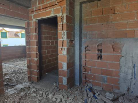 Moradia T3 em construção