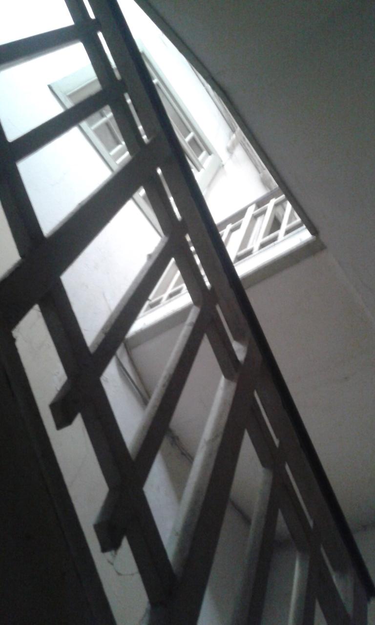 Predio c projecto aprovado p apartamentos e loja
