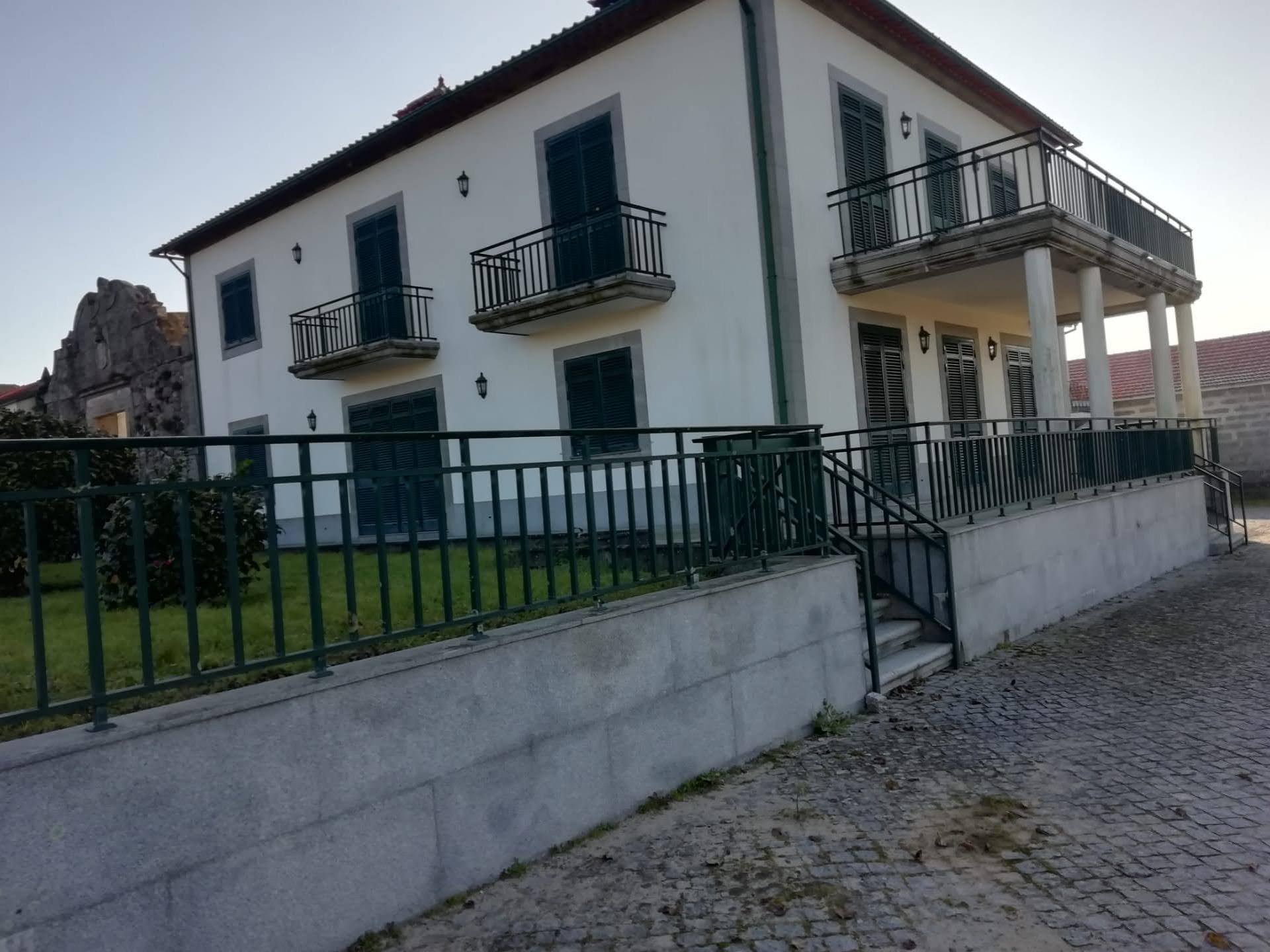 Quinta com produção de vinho verde