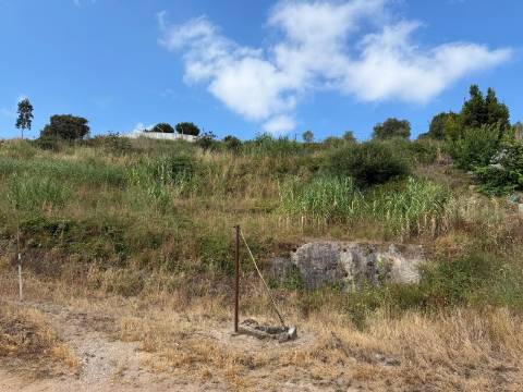 Terreno Urbano em zona privilegiada de Torres Vedras
