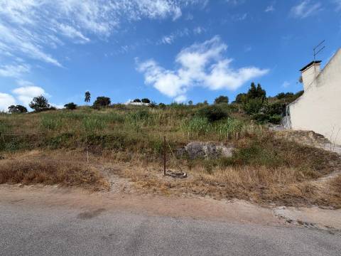 Terreno Urbano em zona privilegiada de Torres Vedras