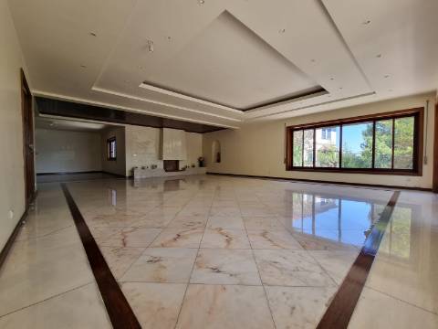 Moradia T5 no centro da cidade de Águeda