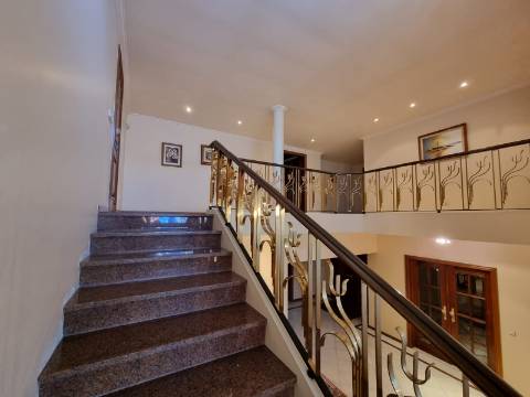 Moradia T5 no centro da cidade de Águeda