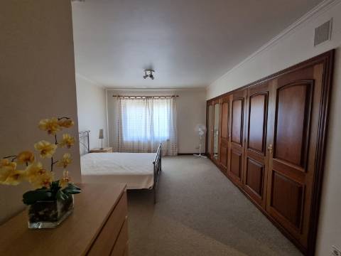 Moradia T5 no centro da cidade de Águeda