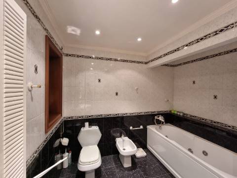 Moradia T5 no centro da cidade de Águeda