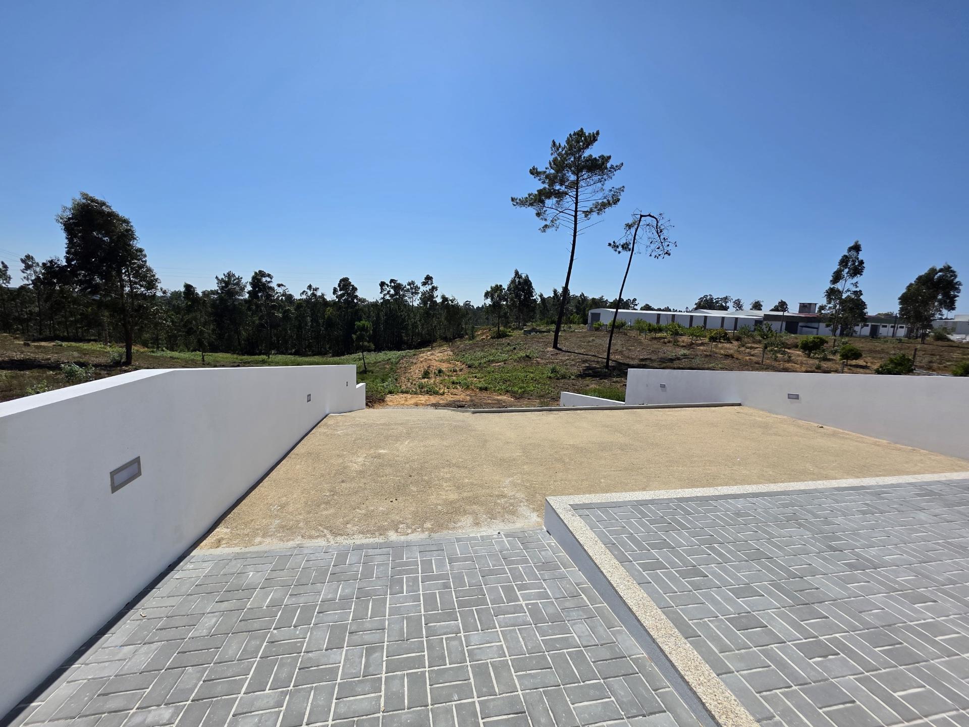 Moradia nova em Oiã