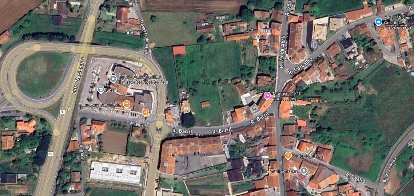 Loja com 90m2 para arrendamento em Mourisca do Vouga.