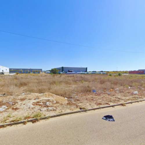 Terreno na zona industrial de Almeirim