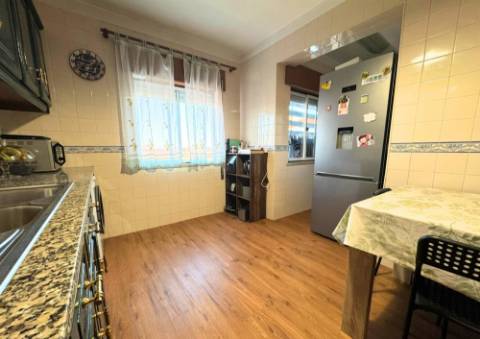 Apartamento T4 em Alpiarça