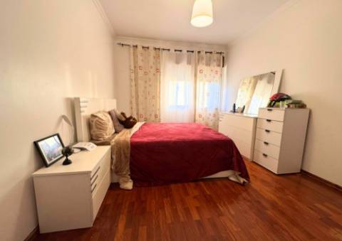 Apartamento T4 em Alpiarça