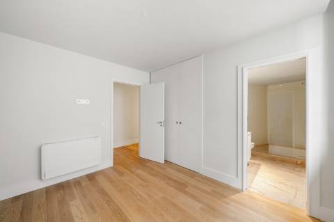 Apartamento T3 em Prédio de Requinte no Porto!