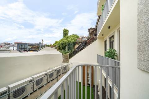 Excelente T2 (T1+T0) junto a Ponte Dom Luis I na cidade do Porto com Rentabilidade Garantida