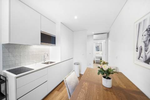 Excelente T2 (T1+T0) junto a Ponte Dom Luis I na cidade do Porto com Rentabilidade Garantida