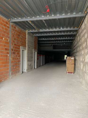 Shop in the centre of Porto with 300 m2