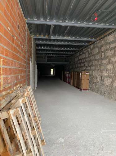 Shop in the centre of Porto with 300 m2