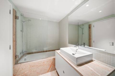 Apartamento T3 em Prédio de Requinte no Porto!