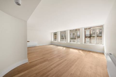 Apartamento T3 em Prédio de Requinte no Porto!