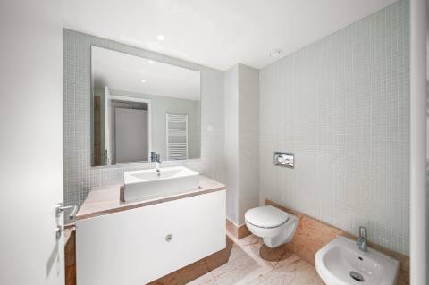 Apartamento T3 em Prédio de Requinte no Porto!