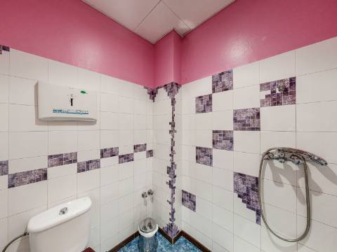 Armazém remodelado e transformado em Escritório