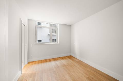 Apartamento T3 em Prédio de Requinte no Porto!