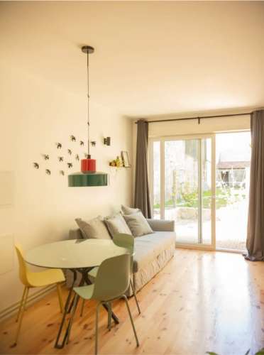 Prédio de dois pisos na zona histórica do Porto!!