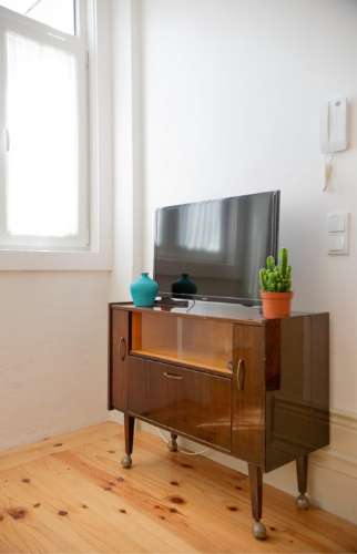 Prédio de dois pisos na zona histórica do Porto!!