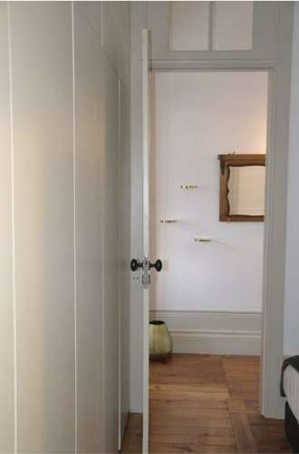 Prédio de dois pisos na zona histórica do Porto!!