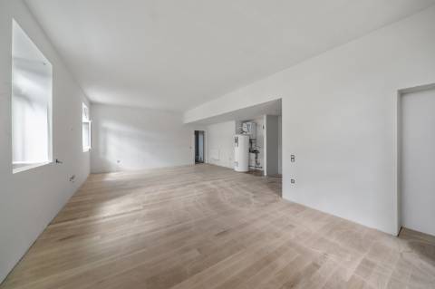 Apartamento T3 em Prédio de Requinte no Porto!