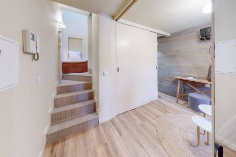 Excelente T2 Triplex renovado no Centro de Lisboa