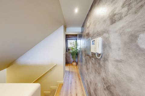 Excelente T2 Triplex renovado no Centro de Lisboa