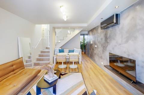 Excelente T2 Triplex renovado no Centro de Lisboa