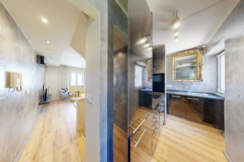 Excelente T2 Triplex renovado no Centro de Lisboa