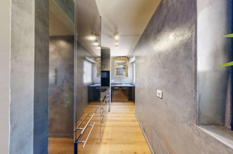 Excelente T2 Triplex renovado no Centro de Lisboa