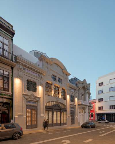 Apartamento T3 em Prédio de Requinte no Porto!