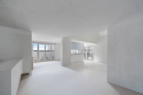 Apartamento T3 em Prédio de Requinte no Porto!