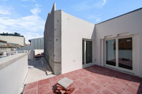 Apartamento T3 em Prédio de Requinte no Porto!