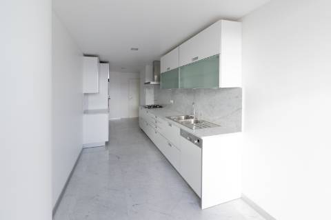 Apartamento T3 no centro de Funchal