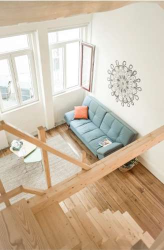 Prédio de dois pisos na zona histórica do Porto!!