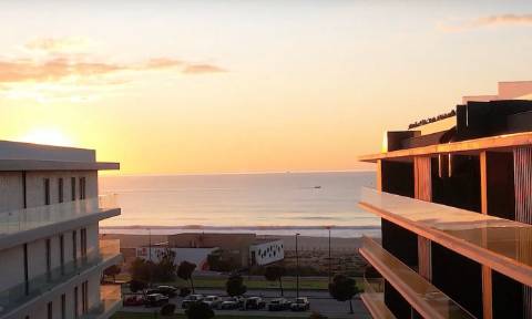 Exclusivo apartamento T3 Duplex de luxo, com terraço, piscina e vista de Mar em Canidelo, Vila Nova de Gaia.