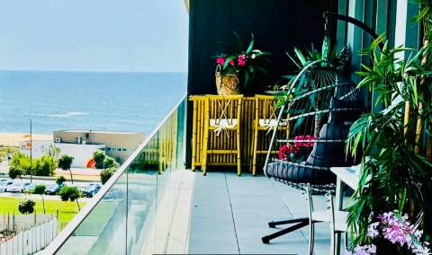 Exclusivo apartamento T3 Duplex de luxo, com terraço, piscina e vista de Mar em Canidelo, Vila Nova de Gaia.