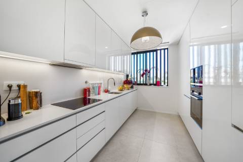 Exclusivo apartamento T3 Duplex de luxo, com terraço, piscina e vista de Mar em Canidelo, Vila Nova de Gaia.