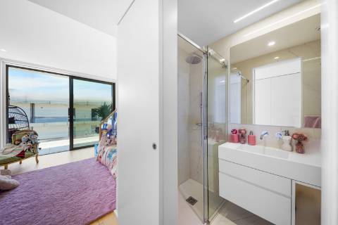 Exclusivo apartamento T3 Duplex de luxo, com terraço, piscina e vista de Mar em Canidelo, Vila Nova de Gaia.