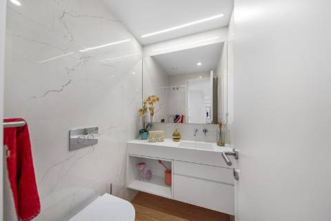 Exclusivo apartamento T3 Duplex de luxo, com terraço, piscina e vista de Mar em Canidelo, Vila Nova de Gaia.