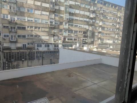 Escritório com 220m2 na Rua Santa Catarina - Porto